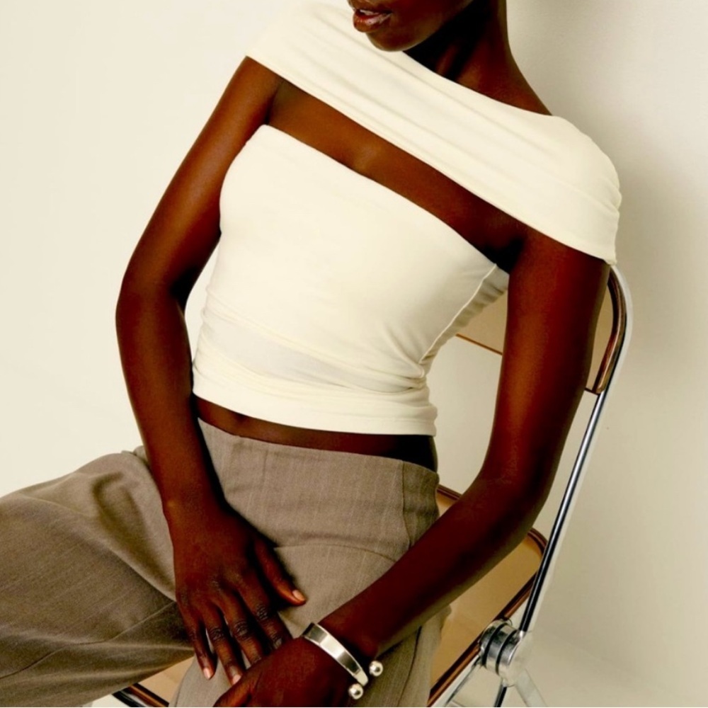 New NWT REFORMATION Carmina knit over the shoulder top size large
